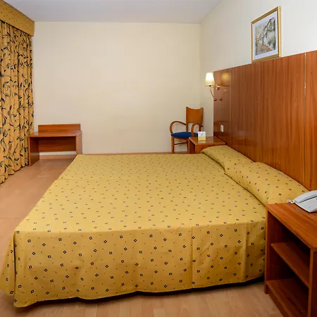 Hotell Mareny 3*